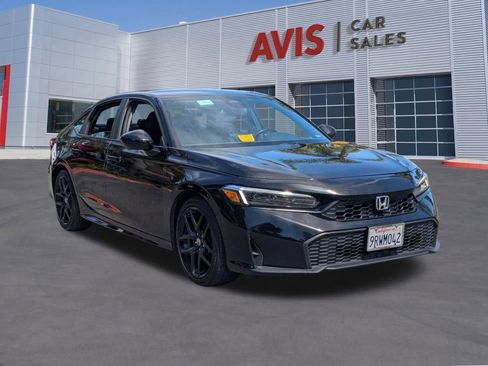 Used 2025 Honda Civic Sport image 3