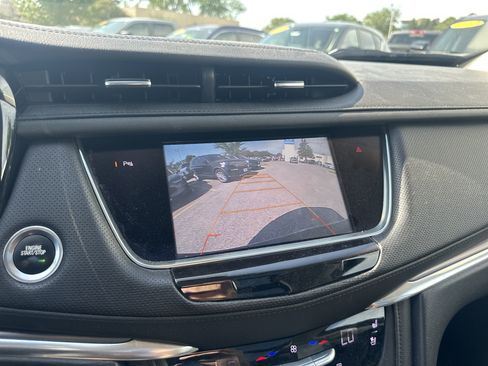 Used 2017 Cadillac XT5 Premium Luxury FWD image 29