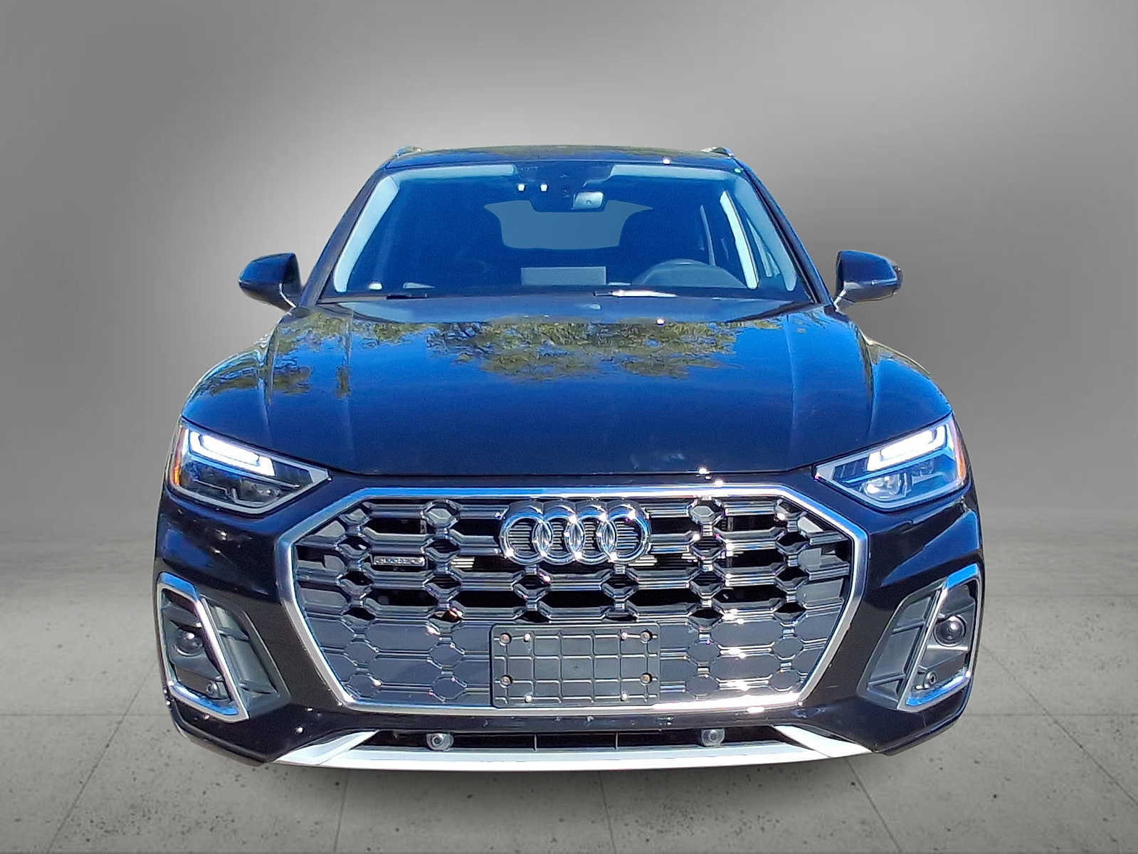 Certified 2024 Audi Q5 e Premium AWD/4WD image 3