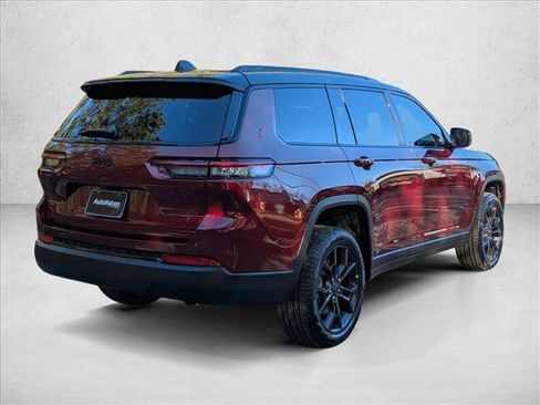 New 2025 Jeep Grand Cherokee L Limited image 2
