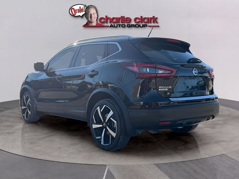 Certified 2022 Nissan Rogue Sport SL AWD/4WD image 3