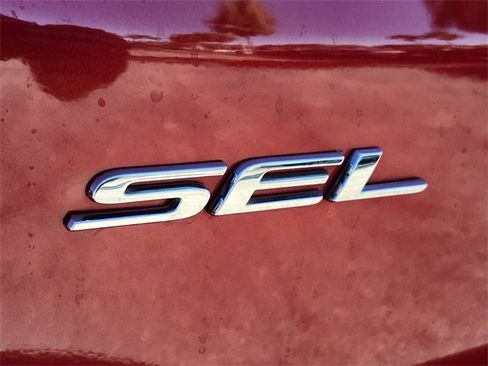 Used 2023 Ford Edge SEL w/ Convenience Package image 16