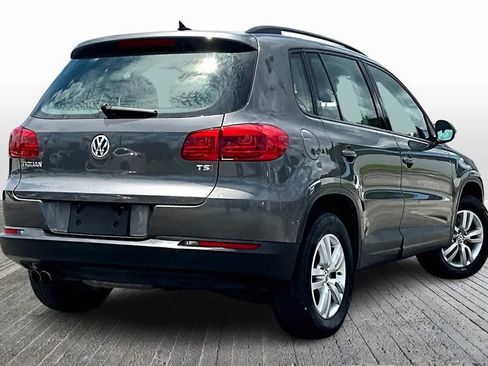 Used 2017 Volkswagen Tiguan S FWD image 13