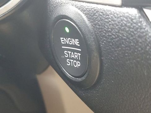 Used 2022 Ford Escape SEL image 14