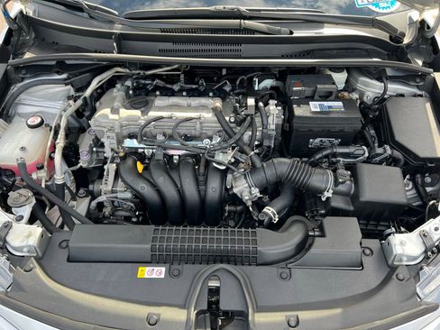Used 2022 Toyota Corolla LE image 15