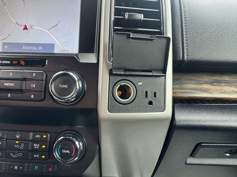 Used 2020 Ford F150 Lariat AWD/4WD image 40