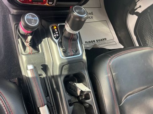 Used 2021 Jeep Wrangler Unlimited Rubicon w/ Cold Weather Group image 16