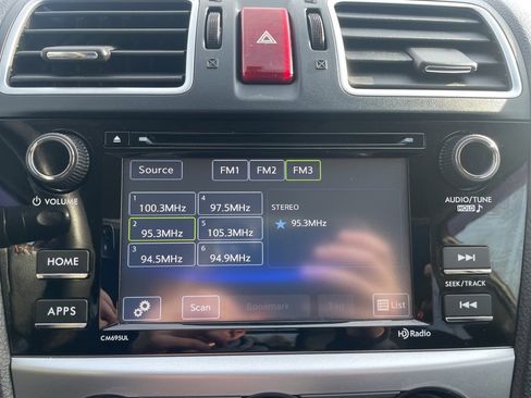 Used 2017 Subaru Crosstrek 2.0i Premium image 13