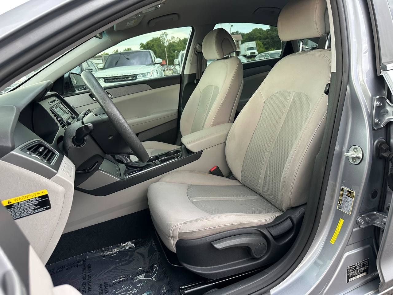 Used 2015 Hyundai Sonata SE FWD image 16