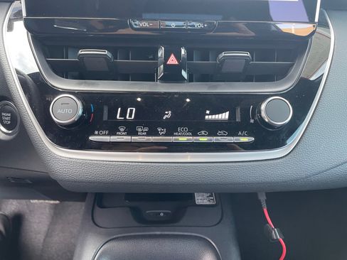 Certified 2026 Toyota Corolla SE w/ SE Package FWD image 11