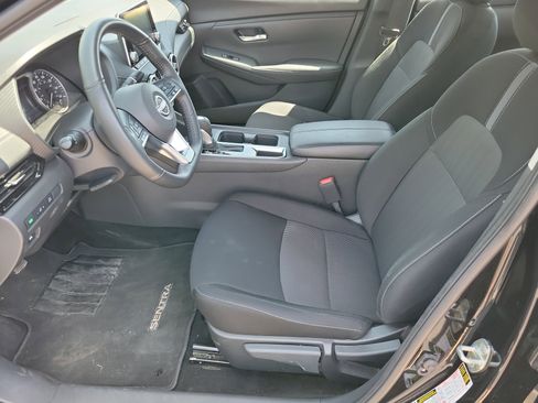 Used 2025 Nissan Sentra SV w/ All-Weather Package image 4