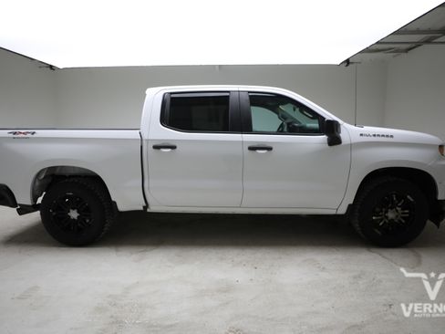 Used 2020 Chevrolet Silverado 1500 W/T w/ WT Value Package AWD/4WD image 6
