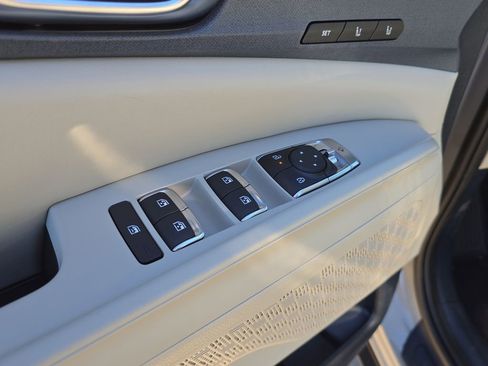 New 2026 Kia Carnival EX FWD image 20
