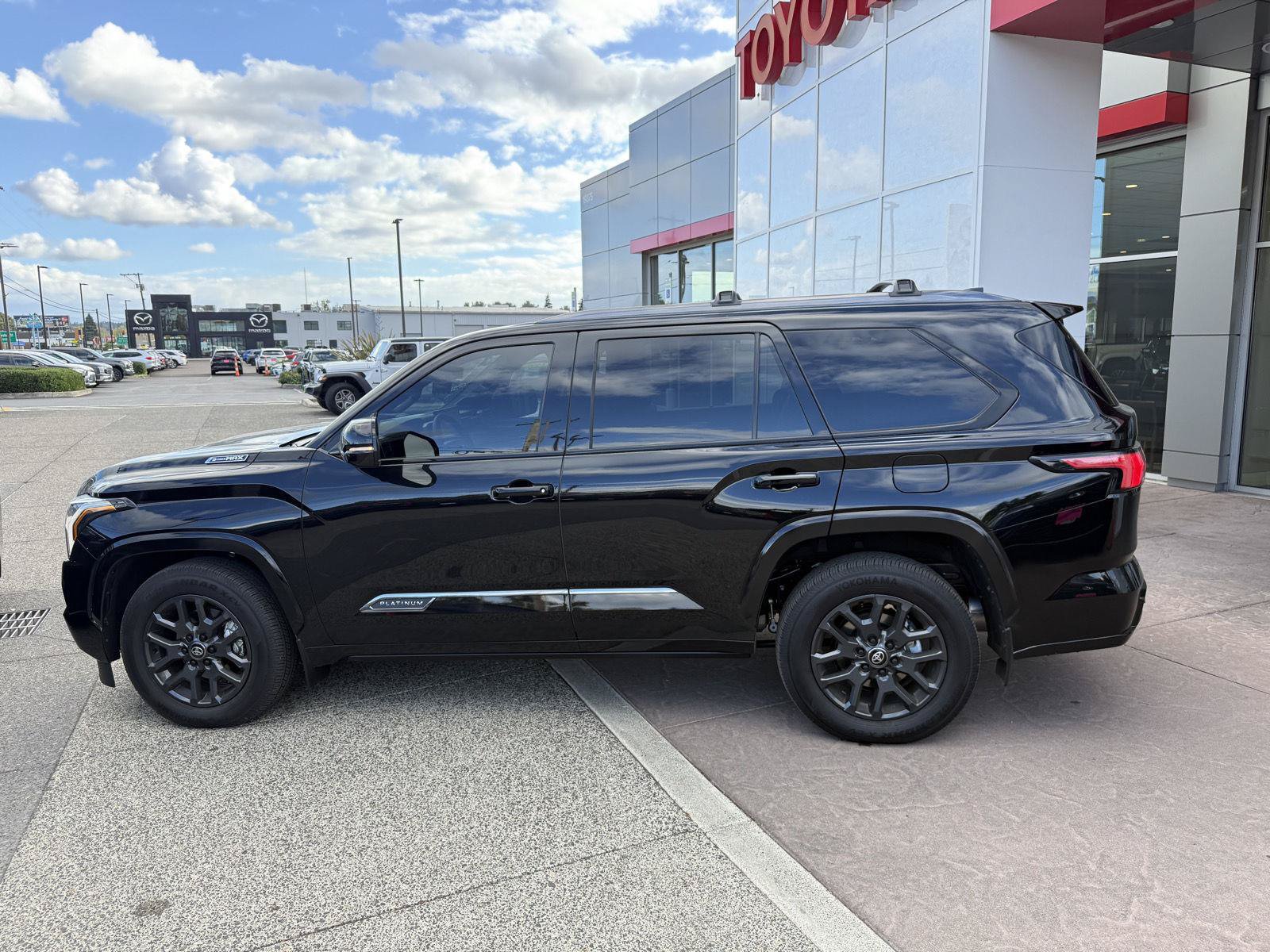 Used 2026 Toyota Sequoia Platinum AWD/4WD image 3