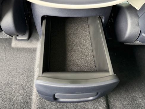 Used 2026 Hyundai Palisade Calligraphy image 15