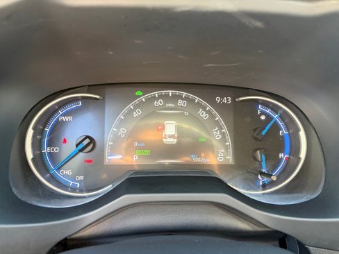 Used 2023 Toyota RAV4 XLE AWD/4WD image 13
