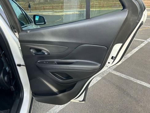 Used 2018 Buick Encore Preferred image 20