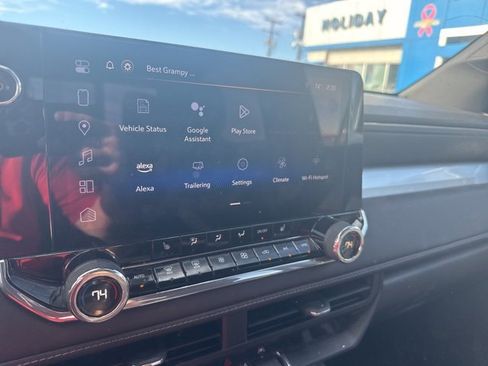 Used 2024 Chevrolet Colorado LT w/ LT Convenience Package II image 21