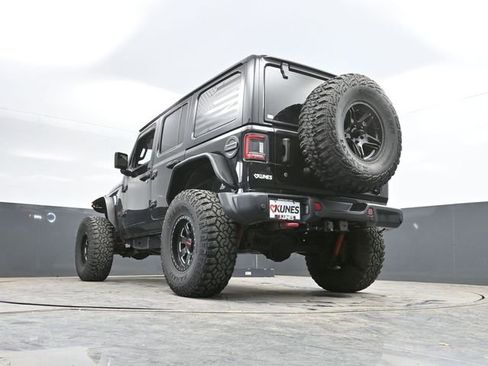 Used 2018 Jeep Wrangler Unlimited Rubicon AWD/4WD image 50