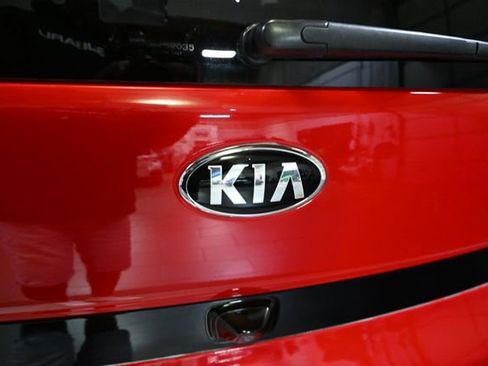 Used 2015 Kia Soul ! w/ Sun & Sound Package image 16