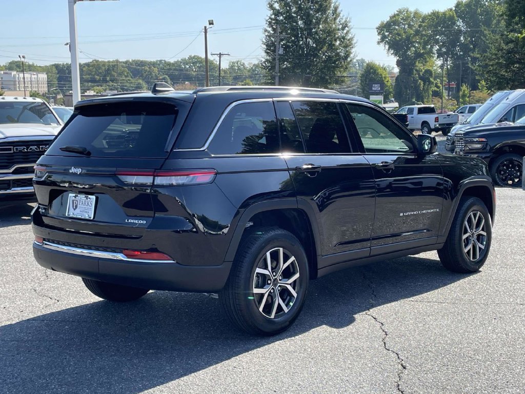 New 2027 Jeep Grand Cherokee 4WD image 8
