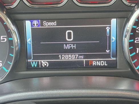 Used 2018 Chevrolet Silverado 1500 LT w/ Texas Edition image 17