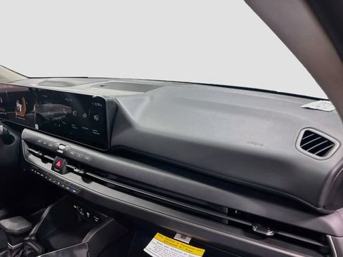 New 2026 Kia K4 FWD image 27