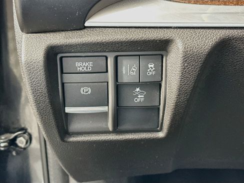 Used 2018 Acura MDX SH-AWD w/ Technology Package image 16