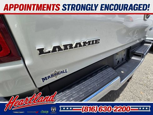 Used 2019 RAM 1500 Laramie AWD/4WD image 14