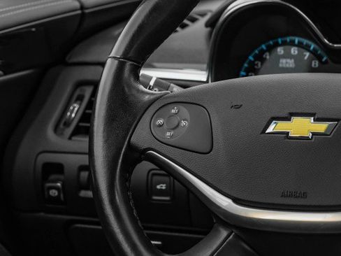 Used 2018 Chevrolet Impala LT image 15