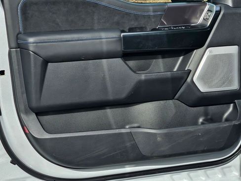 New 2025 Ford F150 Platinum w/ Equipment Group 702A High image 32