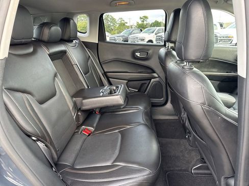 Used 2018 Jeep Compass Limited w/ Navigation Group image 17