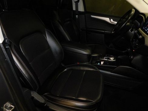 Used 2022 Ford Escape SEL w/ Technology Package image 20