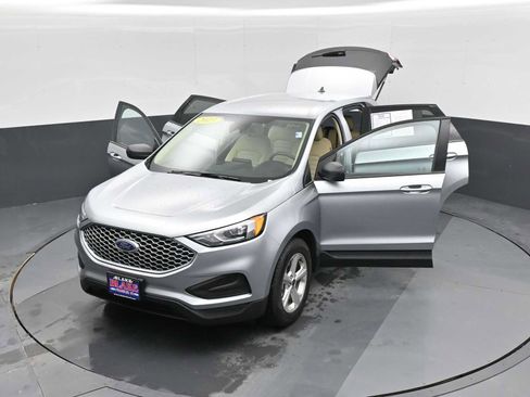 Used 2023 Ford Edge SE image 38