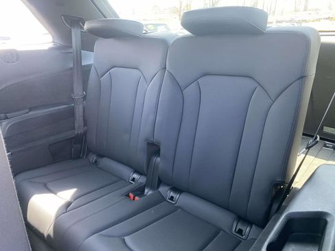 Used 2021 Audi Q7 3.0T Prestige image 11