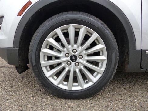 Used 2019 Lincoln MKC Premiere image 13