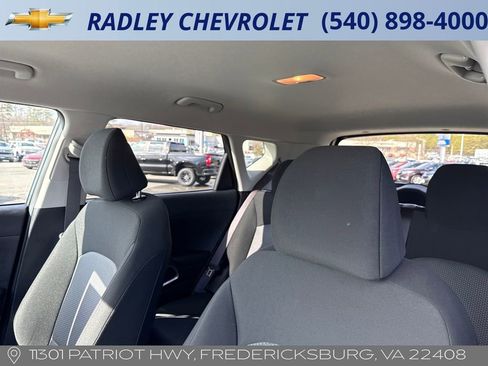 Used 2025 Kia Soul LX w/ LX Technology Package image 2