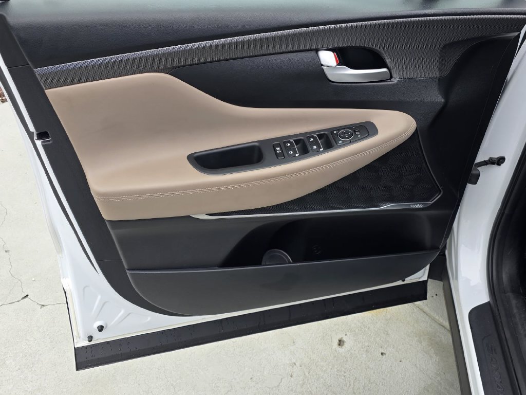 Used 2020 Hyundai Santa Fe SEL w/ Convenience + Premium Package FWD image 29