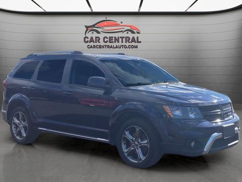 Used 2017 Dodge Journey Crossroad FWD image 7