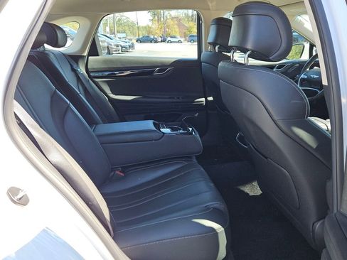 Used 2024 Genesis G80 2.5T image 14