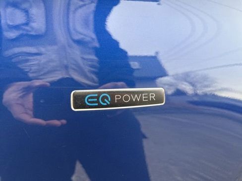 Used 2019 Mercedes-Benz GLC 350e 4MATIC image 31