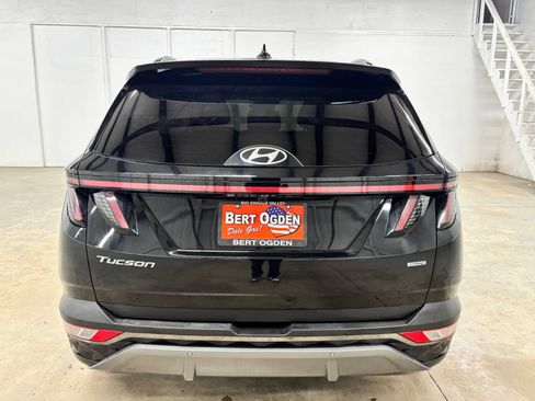 Used 2023 Hyundai Tucson Limited w/ Cargo Package AWD/4WD image 6