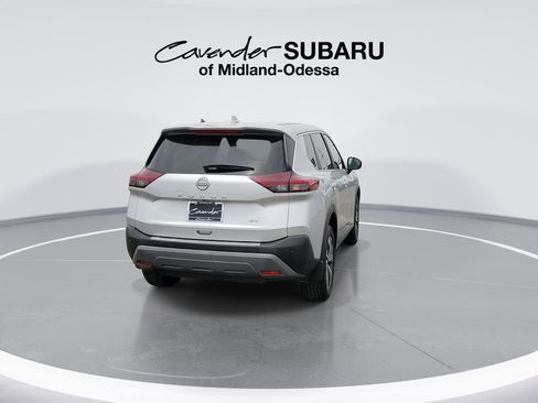 Used 2023 Nissan Rogue SV FWD image 8