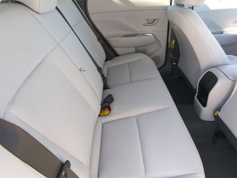 New 2026 Hyundai Kona SE image 12