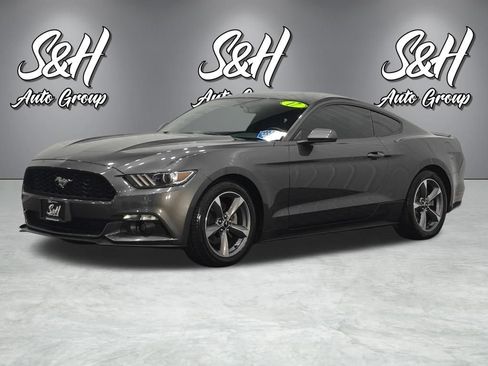Used 2017 Ford Mustang Coupe w/ Equipment Group 051A RWD image 21