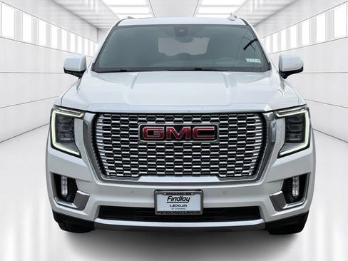 Used 2021 GMC Yukon Denali w/ Denali Ultimate Package image 2