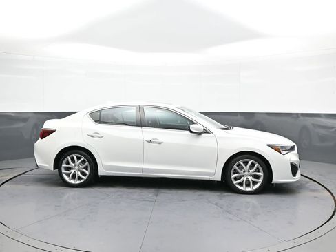 Used 2019 Acura ILX image 5