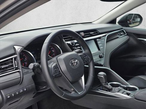 Used 2018 Toyota Camry XSE w/ Driver Assist Package FWD image 13
