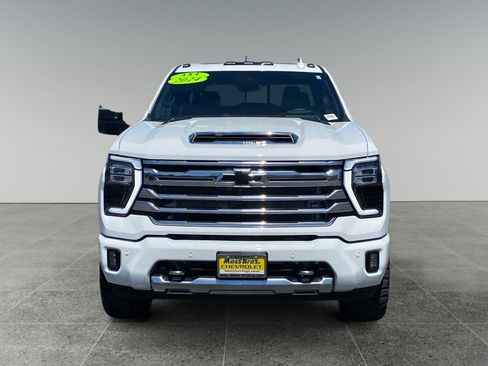 Used 2024 Chevrolet Silverado 3500 High Country w/ High Country Premium Package image 8