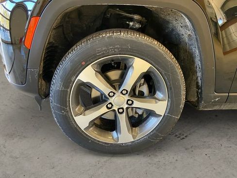 New 2026 Jeep Grand Cherokee Limited AWD/4WD image 14